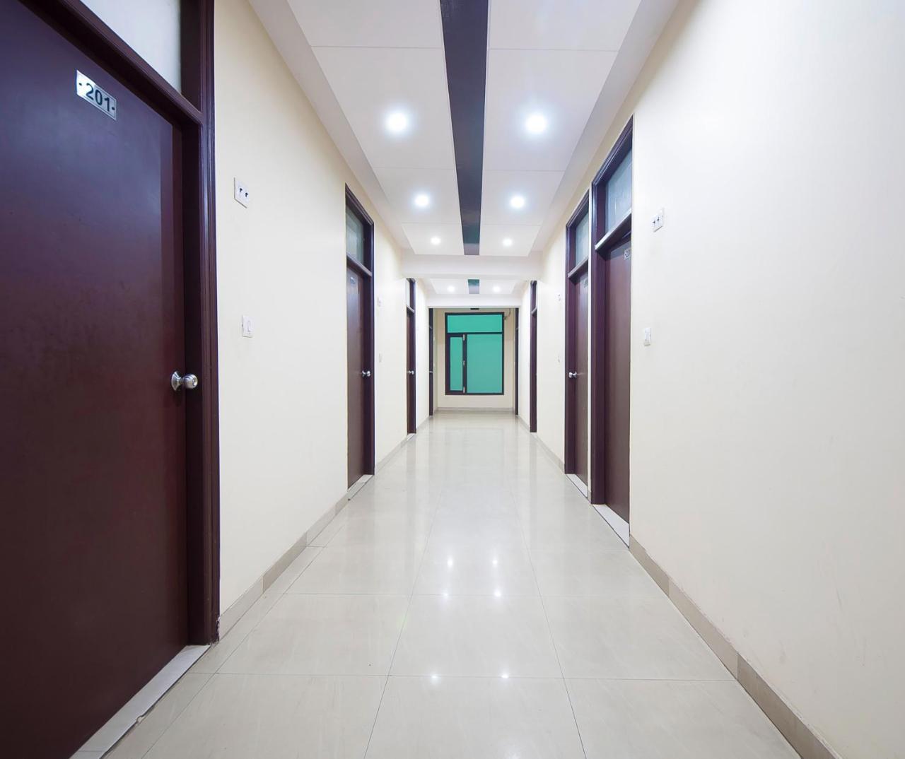 Hotel O Mahipalpur Inn New Delhi Luaran gambar